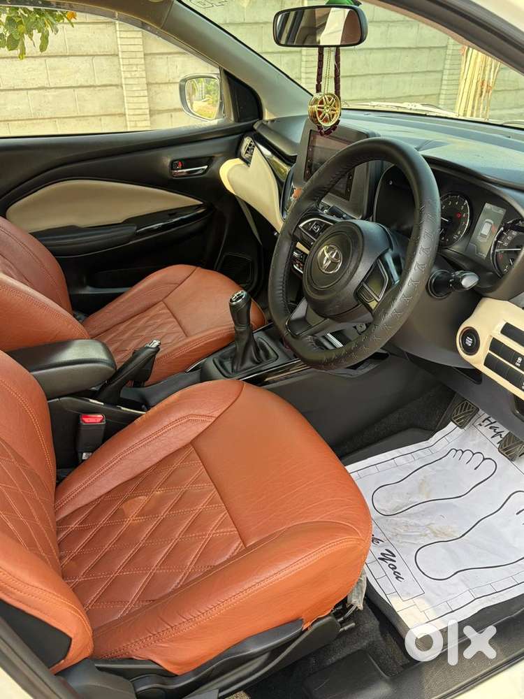 Toyota Glanza Petrol Manual 2024