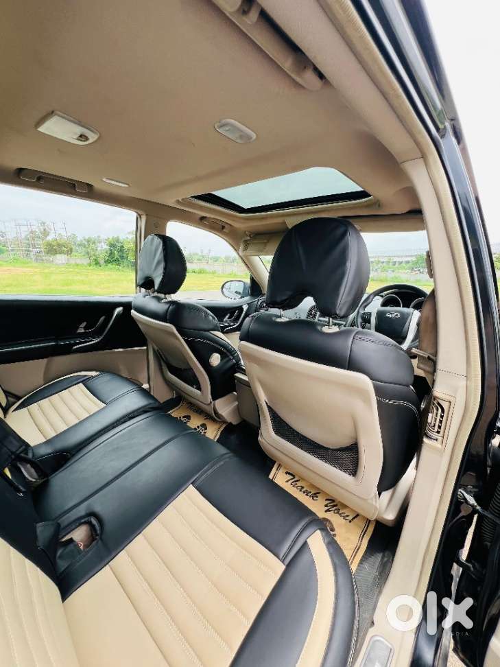 Mahindra Xuv500 W10 At, 2015, Diesel