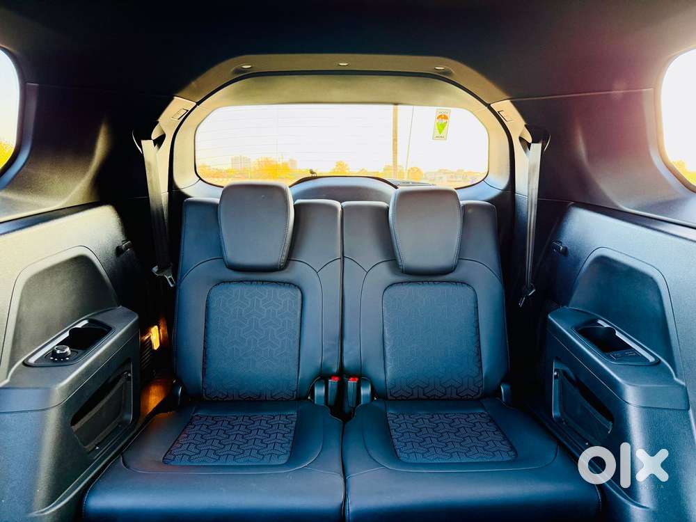 Tata Safari Adventure Plus Dark Edition At, 2024, Diesel