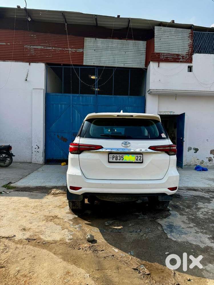 Toyota Fortuner 2021 Diesel Well Maintained