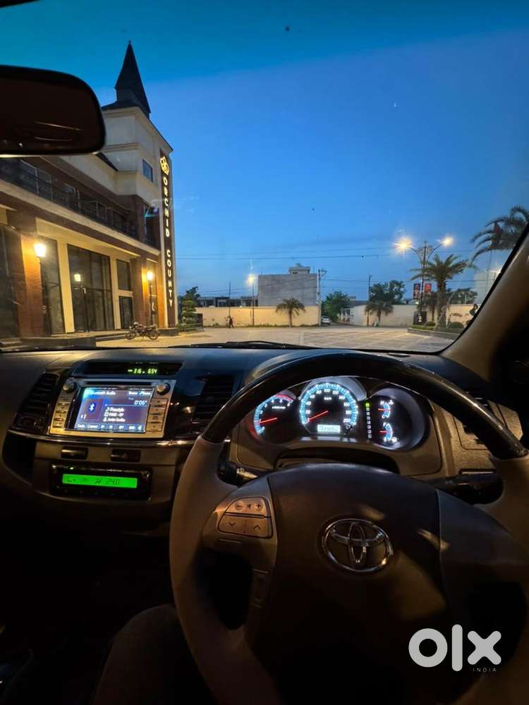 Fortuner 2013 ９９１４１２７６２１