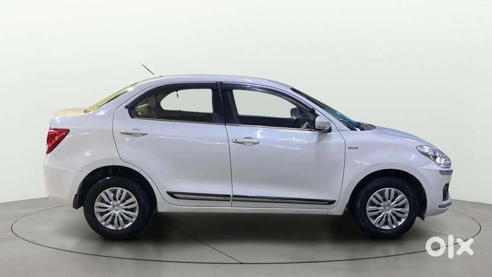 Maruti Suzuki Swift Dzire Amt Vxi, 2018, Petrol