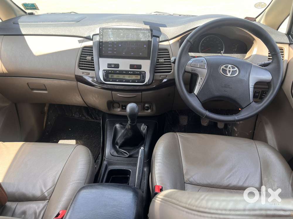 Toyota Innova 2.5 Z Diesel 7 Seater, 2015, Diesel