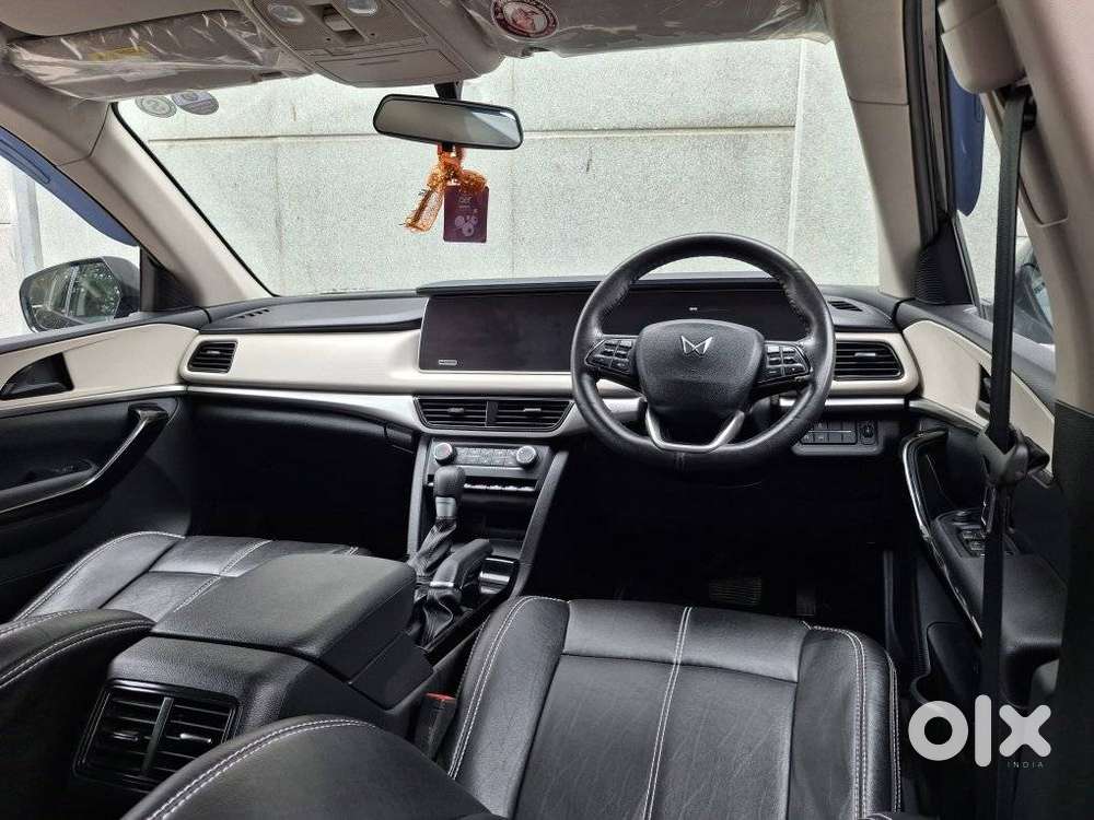 Mahindra Xuv700 2.2 Ax 5 Diesel At 7 Str, 2024, Diesel