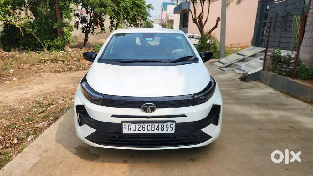 Tata Altroz Pure Plus 2025