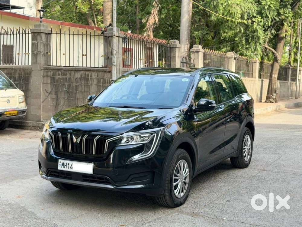 Mahindra Xuv700 2.0 Ax 5 Petrol Mt 7 Str, 2024, Petrol