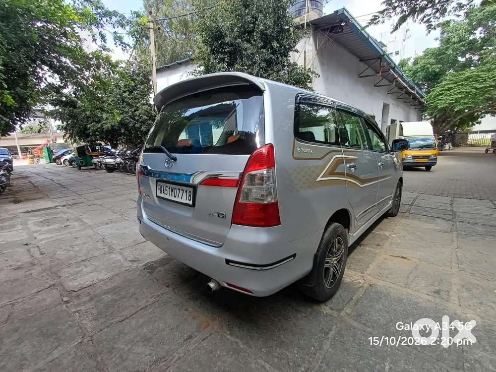 Toyota Innova 201