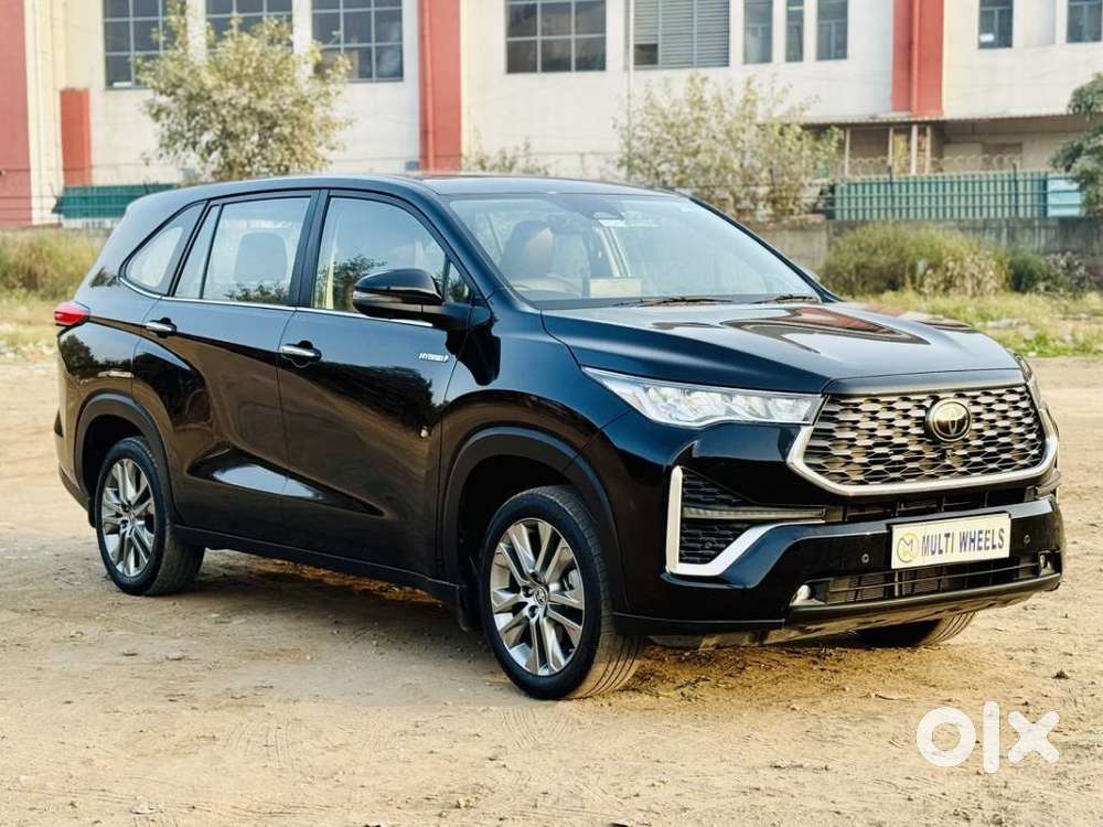 Toyota Innova Hycross 2.0 Zx (o) Hybrid 7 Str, 2024, Petrol