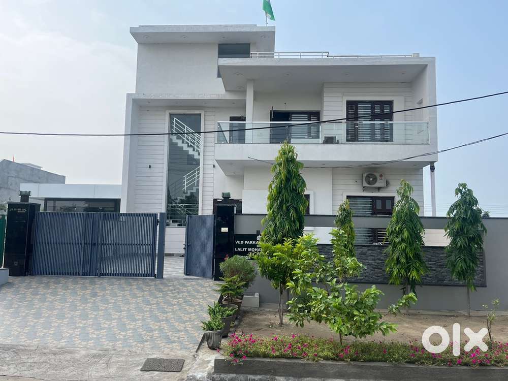 1st floor for rent in gulmohar city 350 gaj house