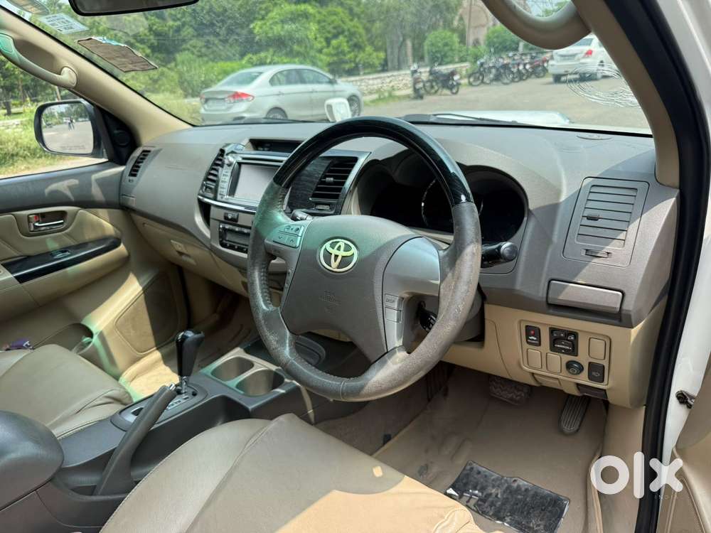 Toyota Fortuner 4x2 At, 2014, Diesel