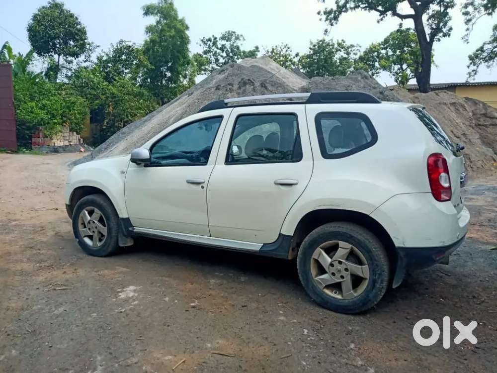 Renault Duster Diesel 2015 On Urgent Sale And Negotiable