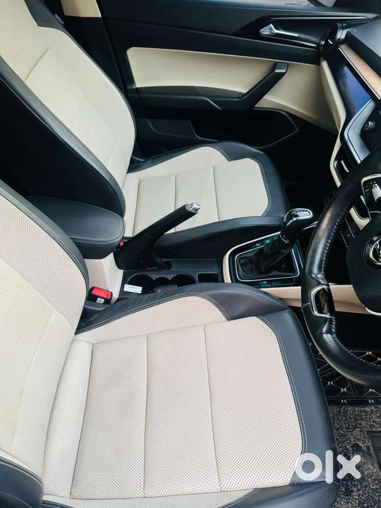 Skoda Slavia Style 1.0l Tsi At, 2022, Petrol