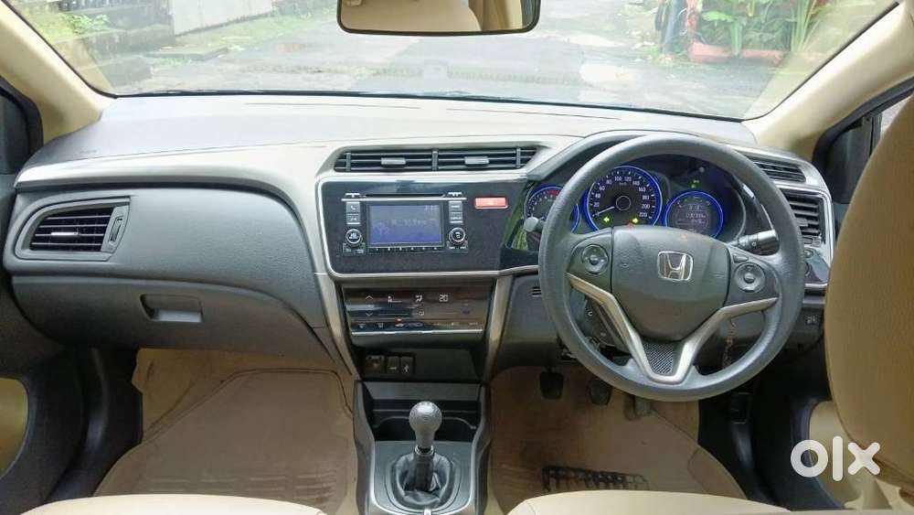 Honda City V Mt, 2015, Petrol