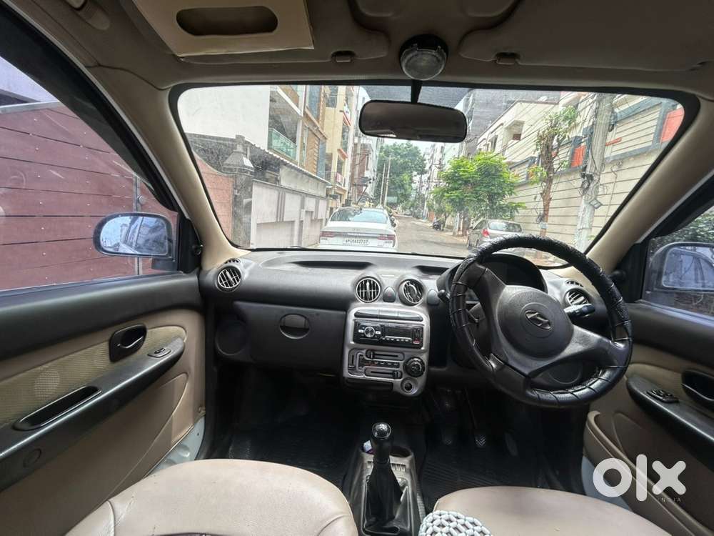 Hyundai Santro 2010 Odometer 135000