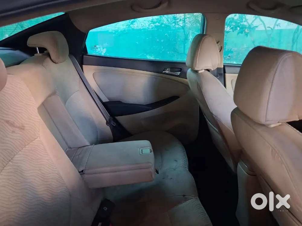 Hyundai Fluidic Verna 2015