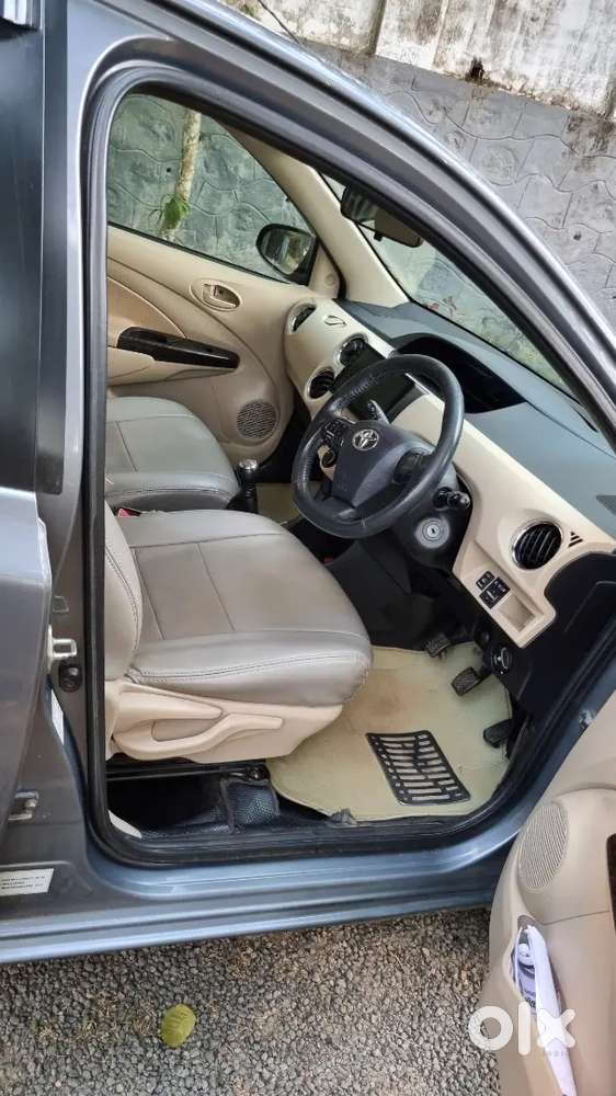 Toyota Etios Liva 2017 Petrol Well Maintained