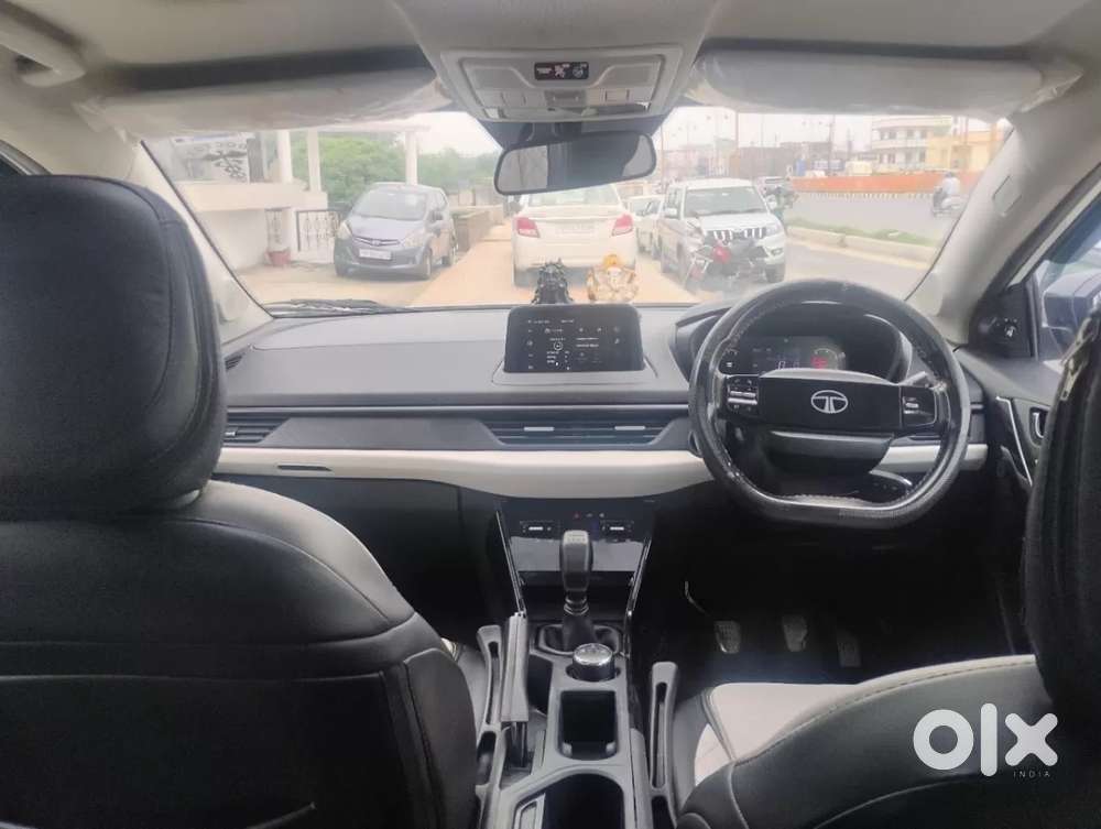 Tata Nexon Pure (s) 1.2 Petrol 6amt, 2024, Petrol