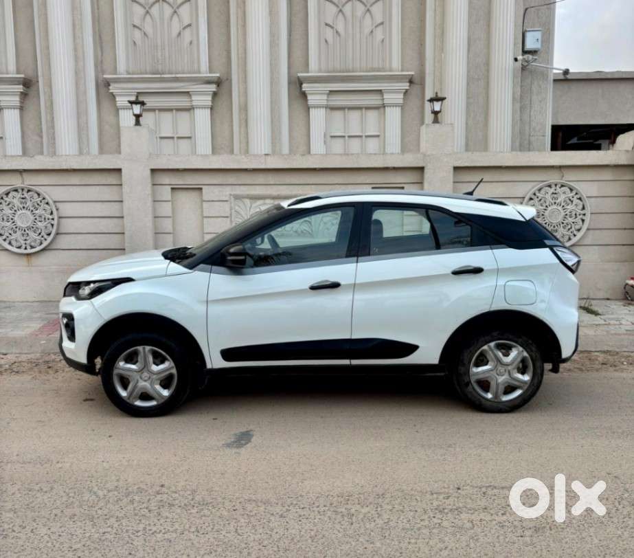 Tata Nexon 1.2 Revotron Xm, 2020, Cng & Hybrids