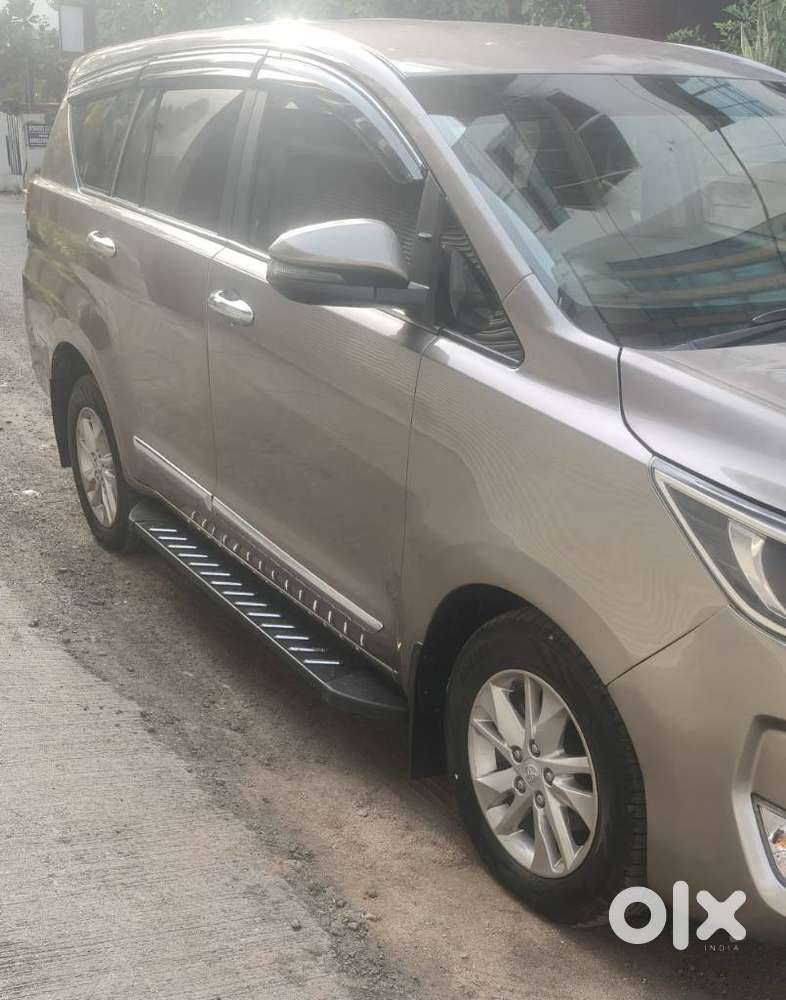 Toyota Innova Crysta 2.4 G Mt 7 Str, 2023, Diesel