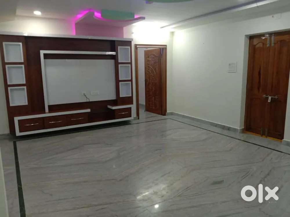 Rent for 2 bedroom 3 bathroom flat in Samatha Nagar 6th Line