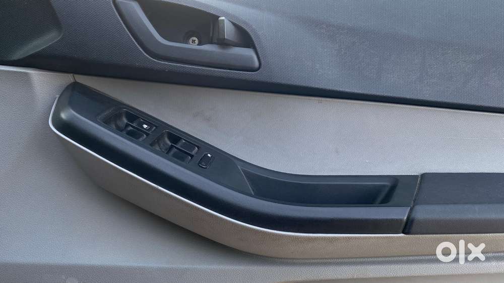 Tata Tiago 1.2 Revotron Xt, 2021, Petrol