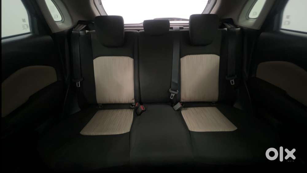 Toyota Glanza 1.2 V Amt, 2023, Petrol