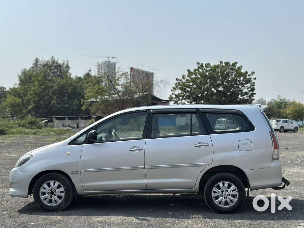 Toyota Innova 2.5 V 7 Str, 2010, Diesel