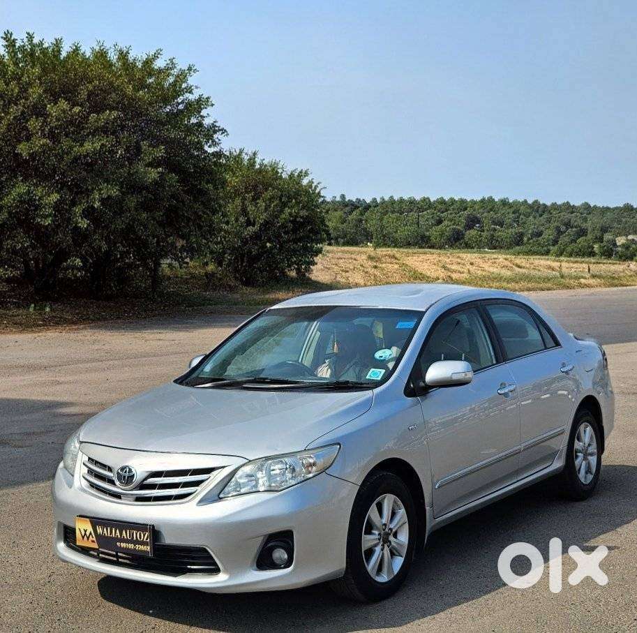 Toyota Corolla Altis 2010-2013 G Hv At, 2012, Petrol