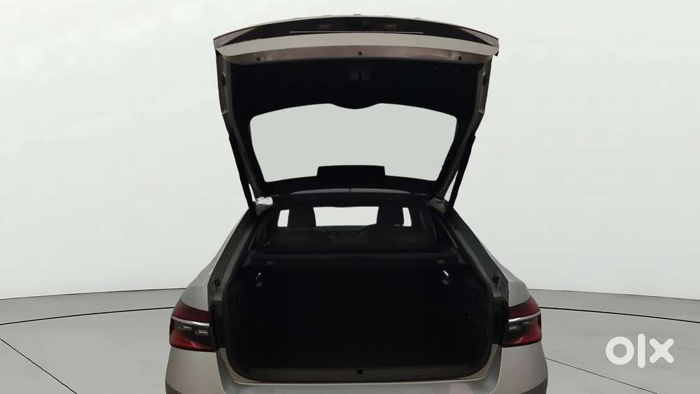 Skoda Superb 2.0 L&k Tsi At, 2021, Petrol