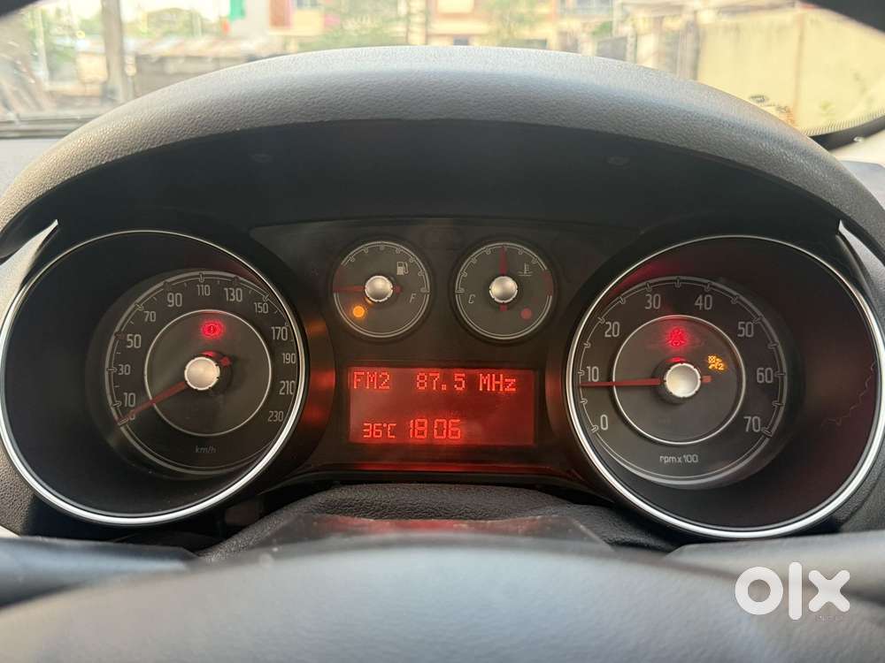 Fiat Linea Emotion 1.3 L Advanced Multijet Diesel, 2015, Diesel