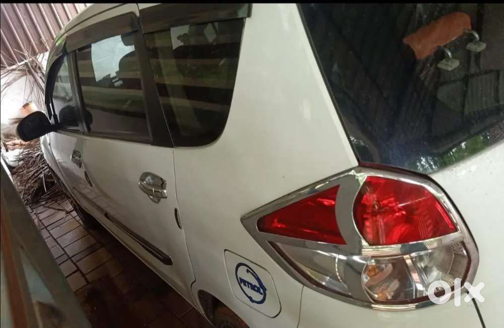 Maruti Suzuki Ertiga Vxi Abs 2012 Petrol 121000 Km Driven