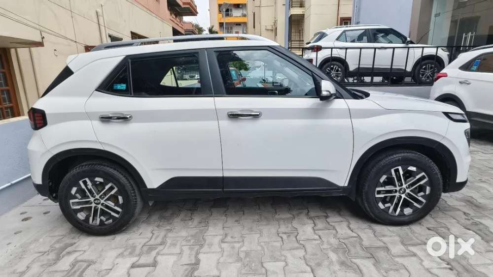 Hyundai Venue 1.0 Sx (o) Turbo Dct, 2023, Petrol