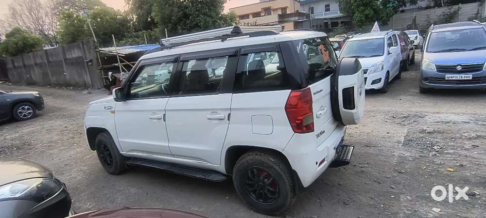 Mahindra Tuv 300 2017