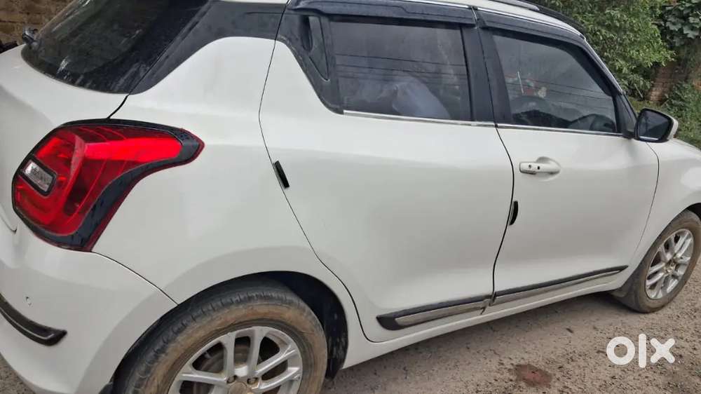 Maruti Suzuki New-gen Swift 2018 Petrol 90124 Km Driven