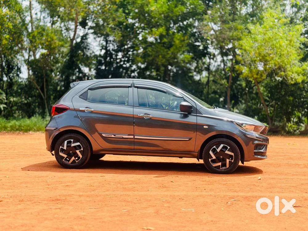 Tata Tiago 1.2 Revotron Xm, 2025, Petrol