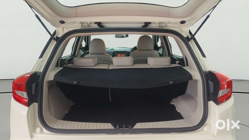 Mahindra Xuv300 W8 Option, 2023, Petrol