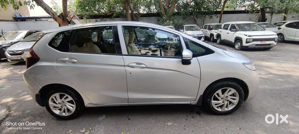 Honda Jazz V Mt Privilege, 2015, Petrol