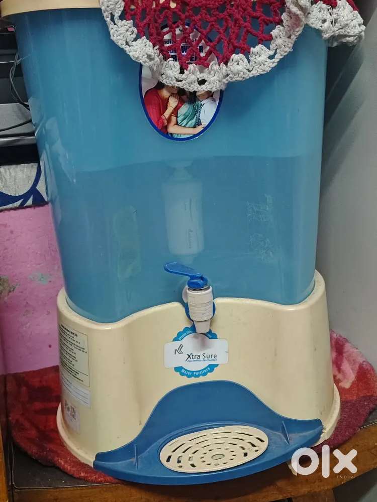 Portable Gravity Water Purifier (No Electricity Required) - Clean & Wo