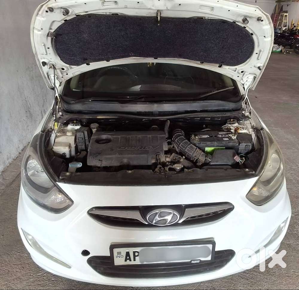 Verna Fluidic Diesel Hyundai - 2011