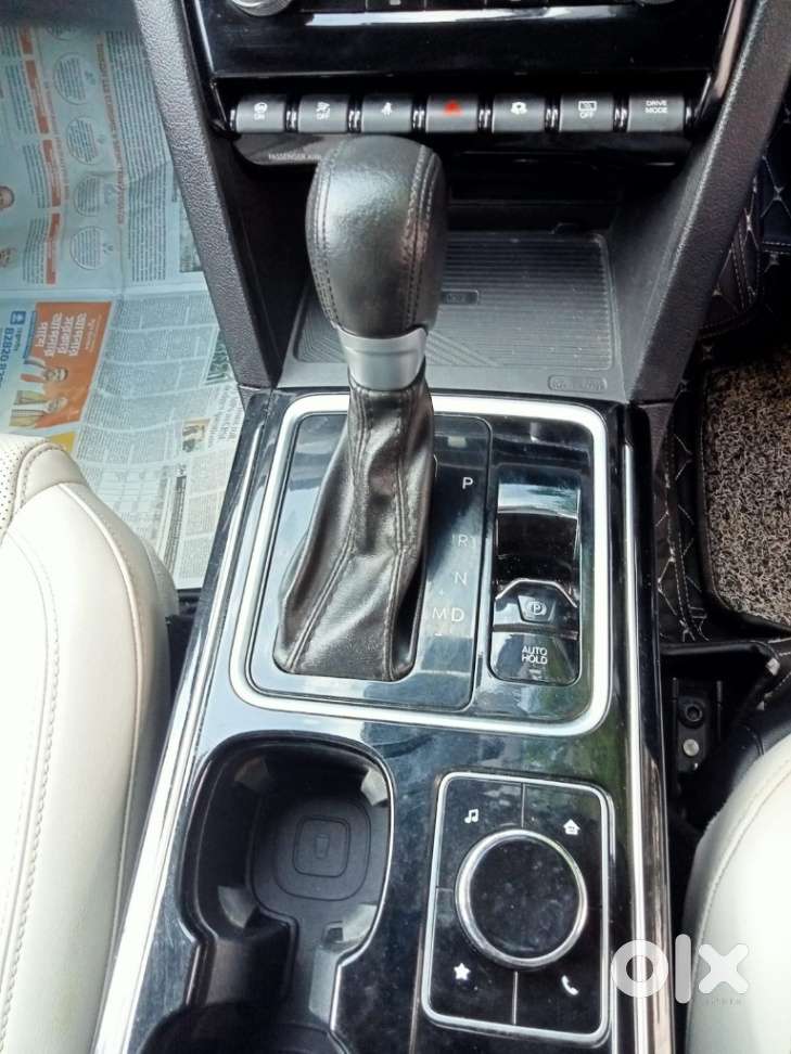 Mahindra Xuv700 2.2 Ax 7 Diesel At Luxury Pack Str, 2023, Diesel