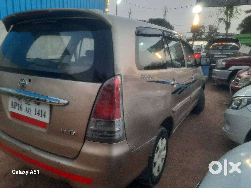 Toyota Innova 2.5 G (diesel) 8 Seater, 2005, Diesel