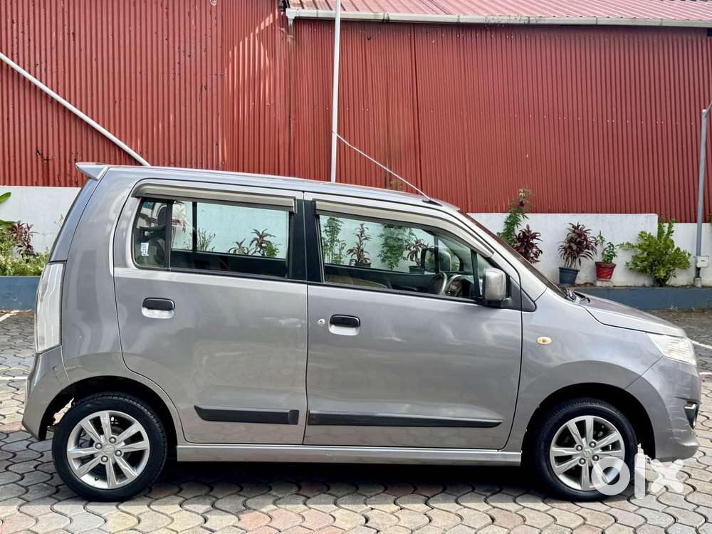 Maruti Suzuki Wagon R Amt Vxi Plus, 2017, Petrol