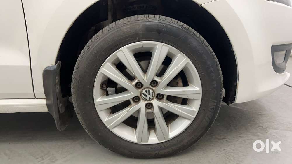 Volkswagen Polo Petrol Highline 1.2l, 2014, Petrol