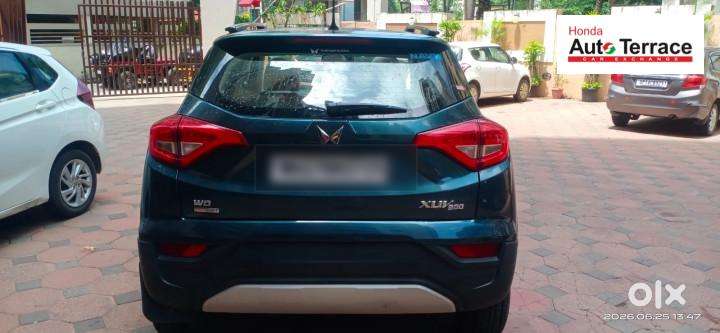 Mahindra Xuv300 W8 Option Diesel, 2023, Diesel
