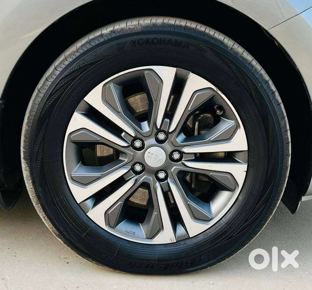 Kia Carnival Prestige, 2021, Diesel