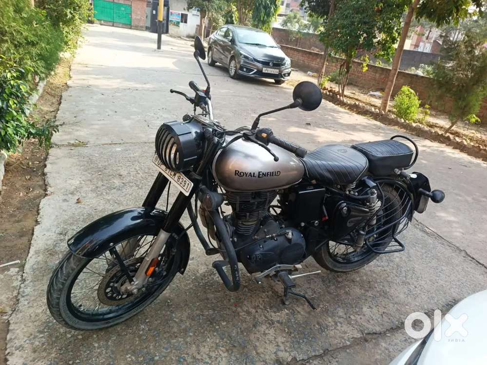 Royal Enfield Classic 350 Mercury Silver On Road Price Silver