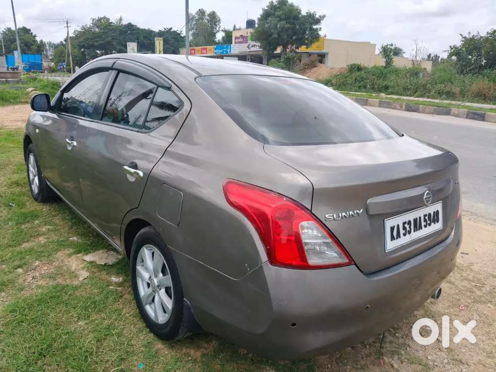 Nissan Sunny Edition 2013