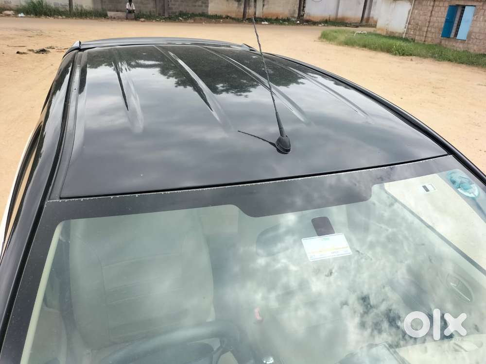 Toyota Etios Liva V Dual Tone, 2017, Petrol