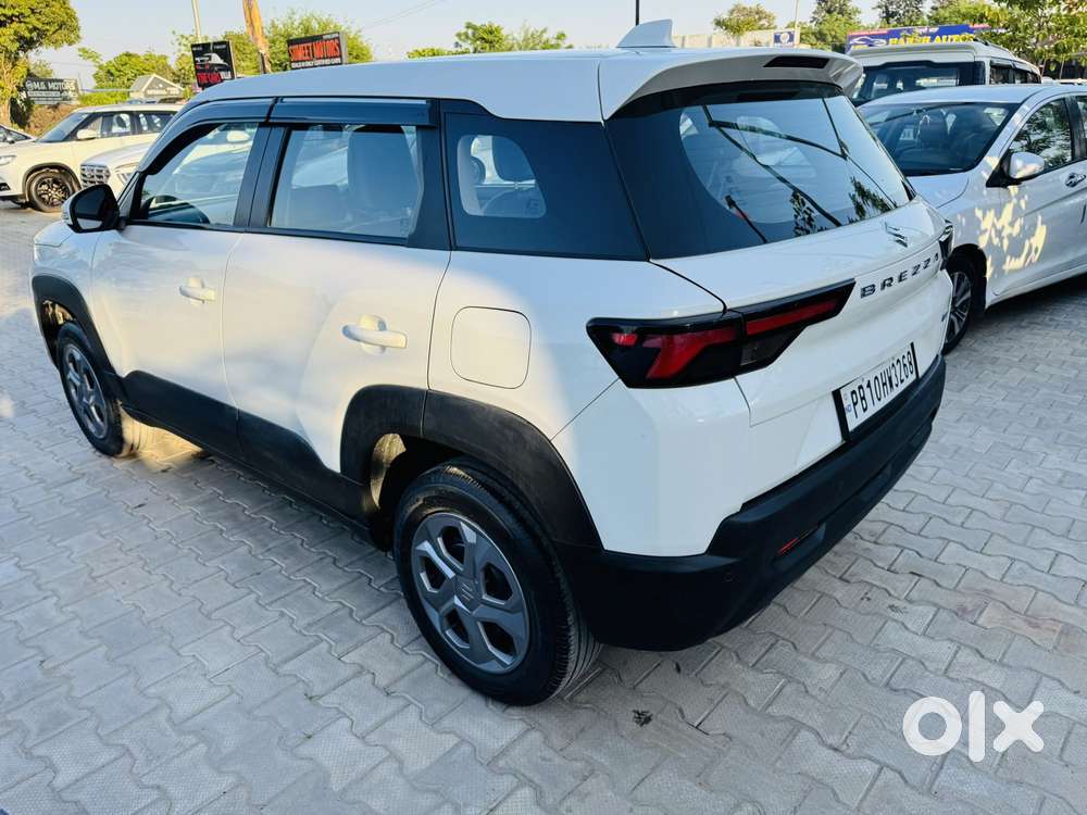 Maruti Suzuki Brezza 1.5 Vxi Smart Hybrid, 2022, Petrol