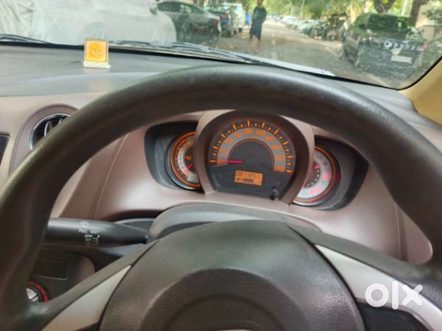 Honda Brio V Automatic, 2013, Petrol